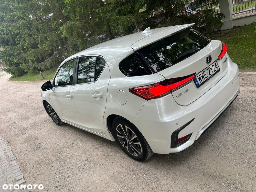 Lexus CT - 2