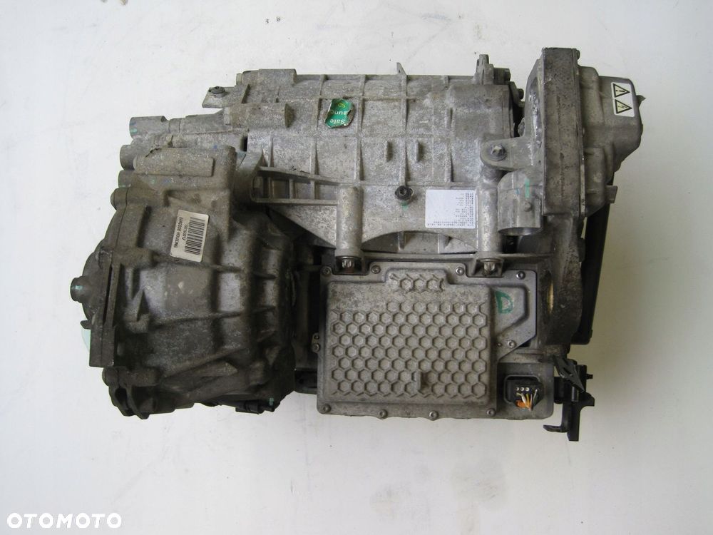 DYFER SILNIK ELEKTRYCZNY CITROEN DS7 TYŁ U29103084 HYBRID - 1