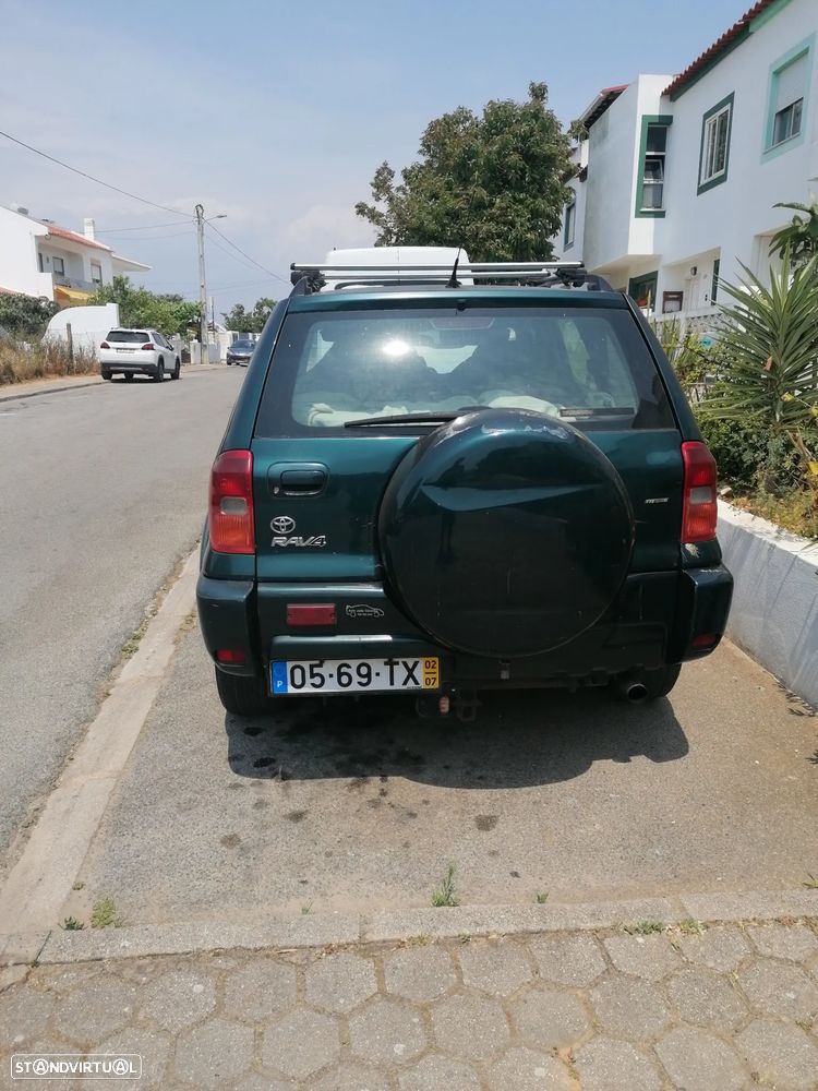 Toyota RAV4 2.0 D-4D Base - 3