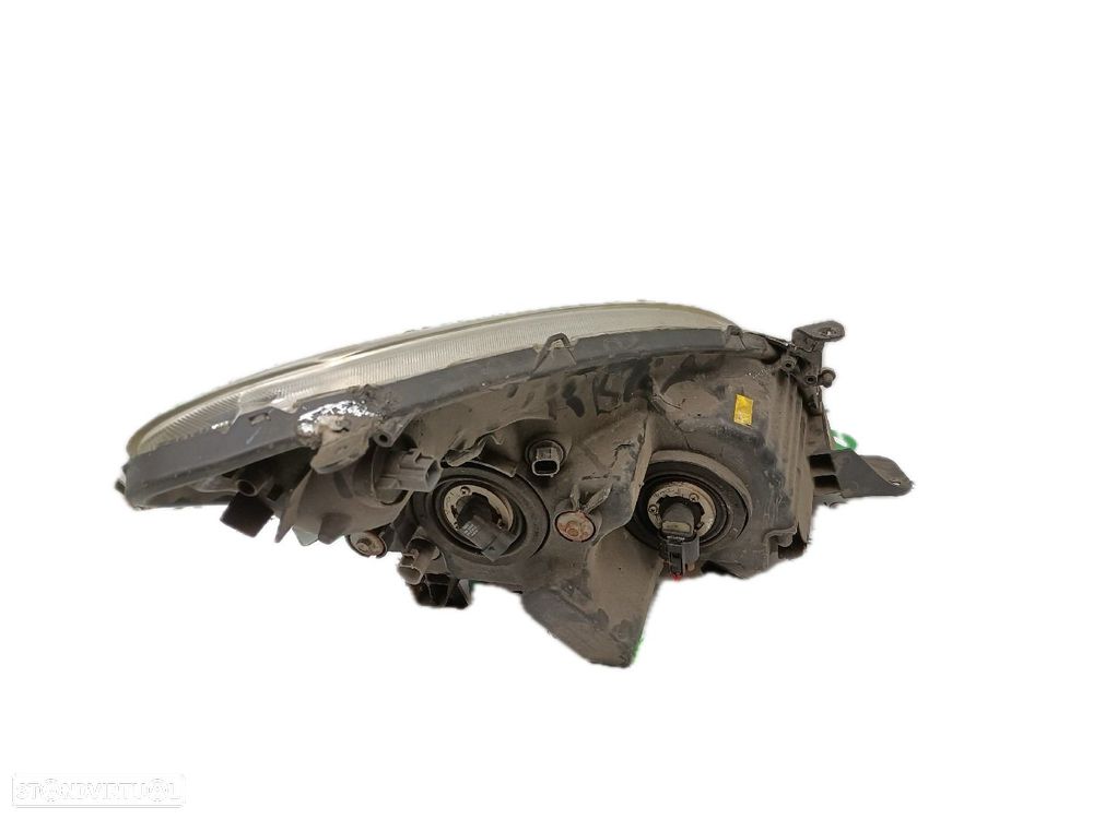 Farol Esq Toyota Corolla Verso (Zer_, Zze12_, R1_) - 2