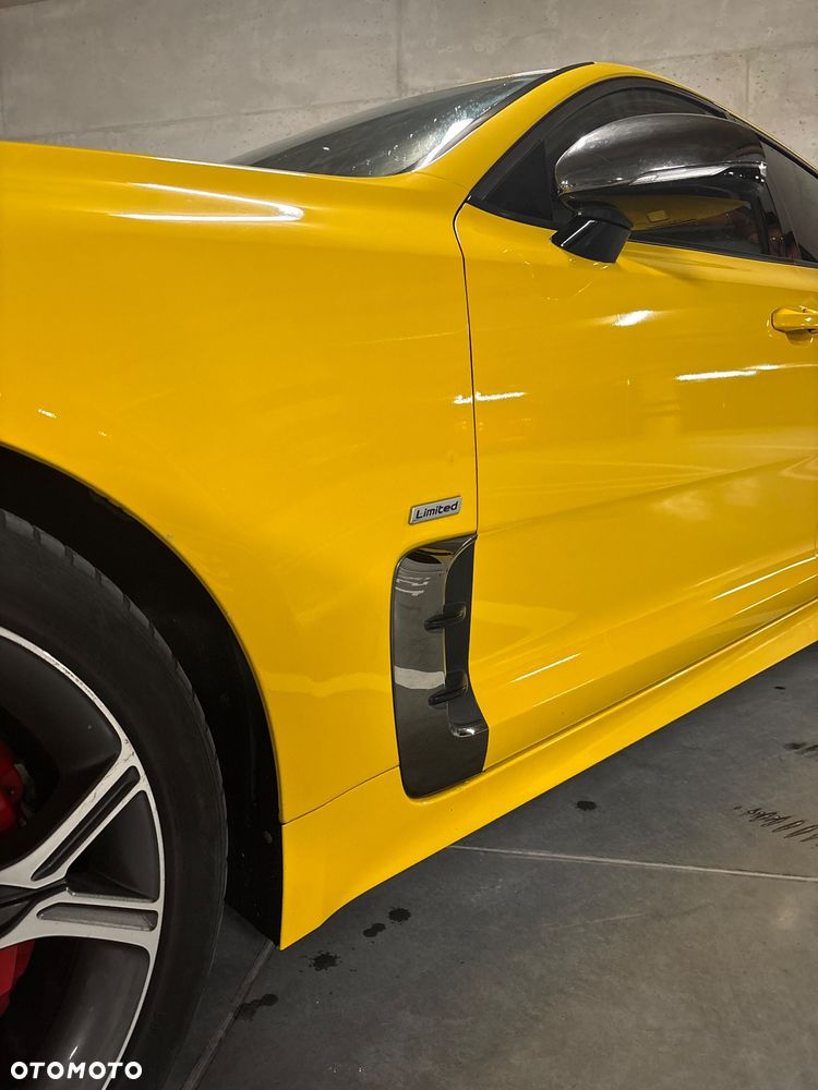 Kia Stinger - 9