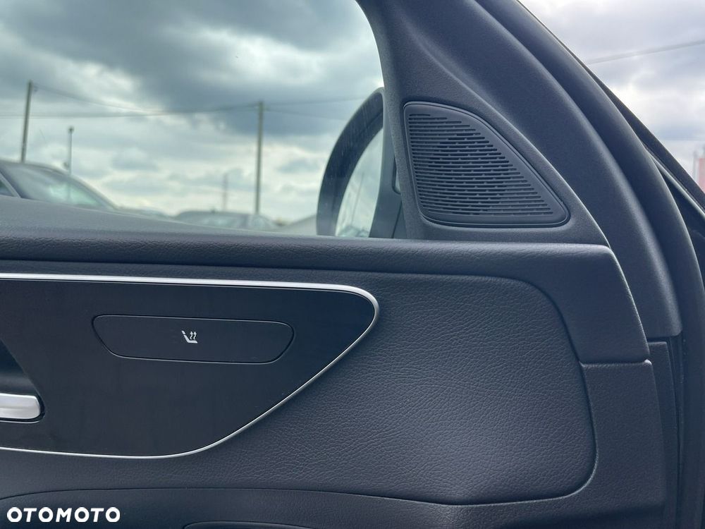 Mercedes-Benz Klasa C 200 4Matic 9G-TRONIC Avantgarde - 13