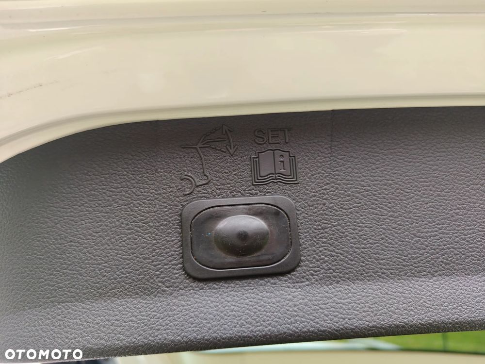 Ford Kuga - 18