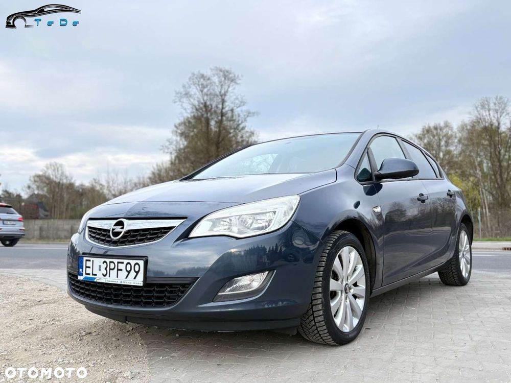 Opel Astra 2.0 CDTI Cosmo - 10