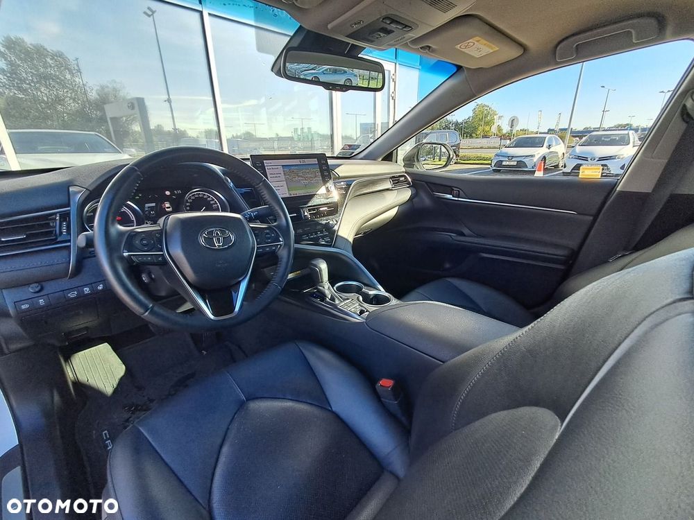 Toyota Camry 2.5 Hybrid Executive CVT - 13