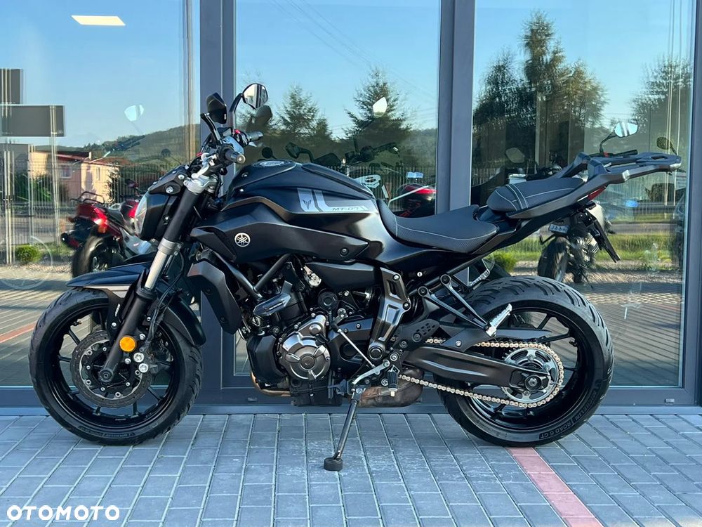 Yamaha MT - 30