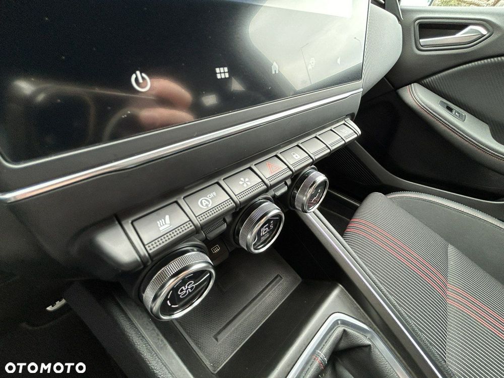 Renault Clio - 17