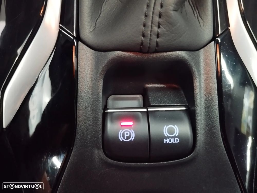 Toyota Corolla 1.8 Hybrid Comfort — fotografia 32