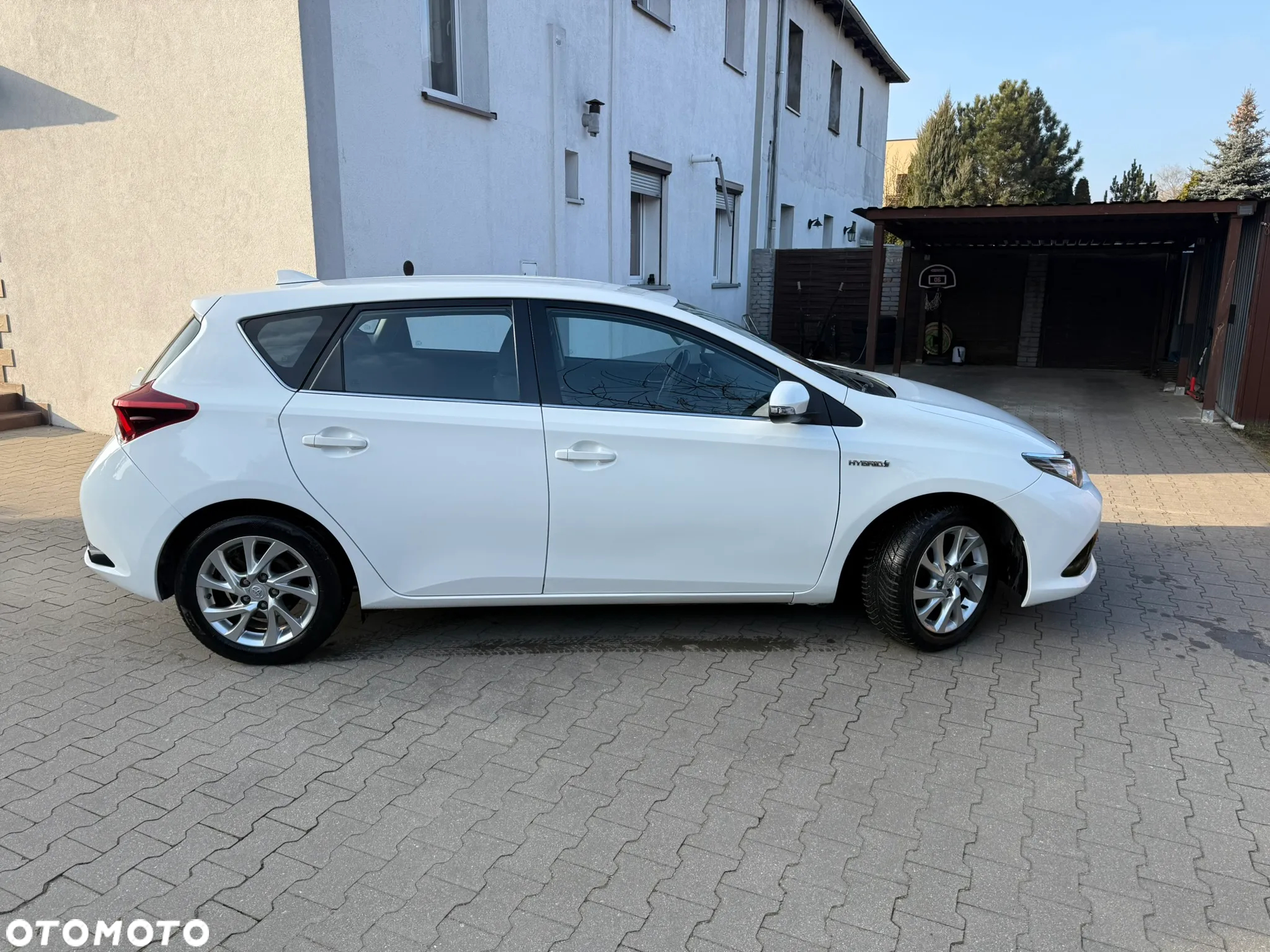 Toyota Auris Hybrid 135 Premium - 8