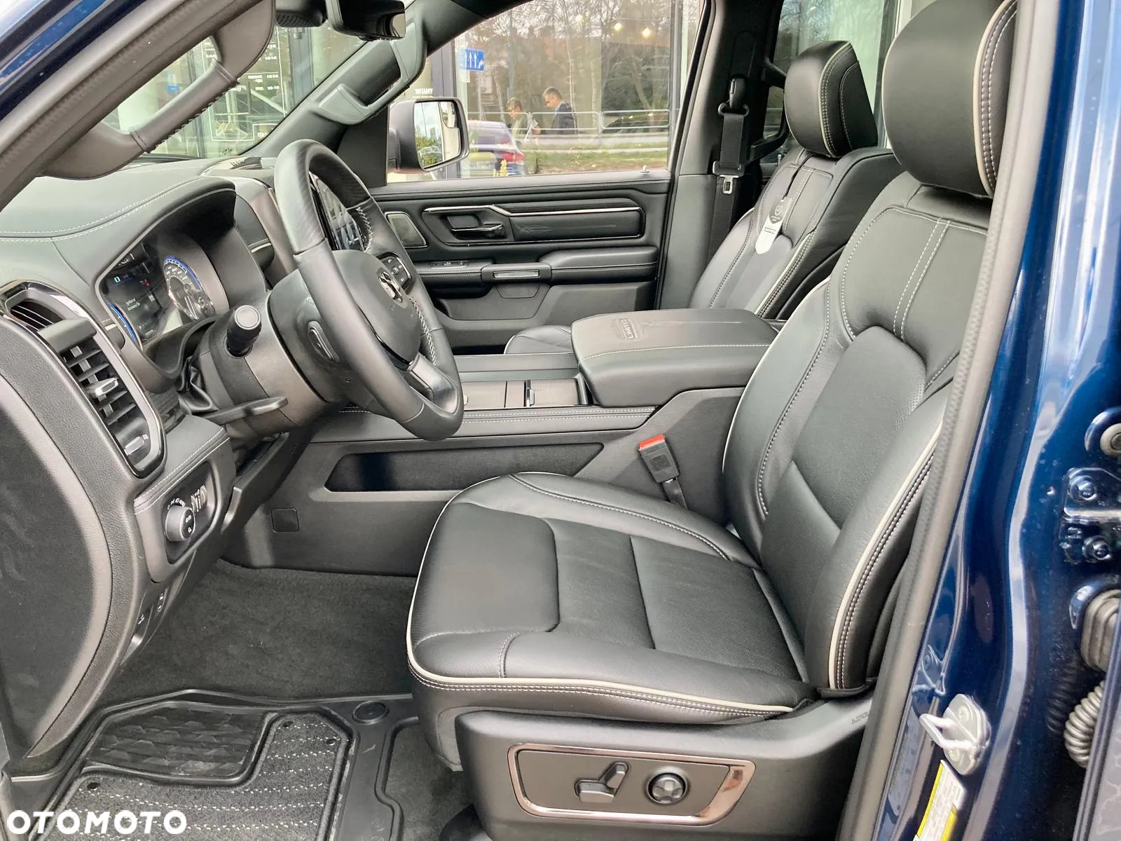 Dodge RAM 1500 5.7 4x4 - 20