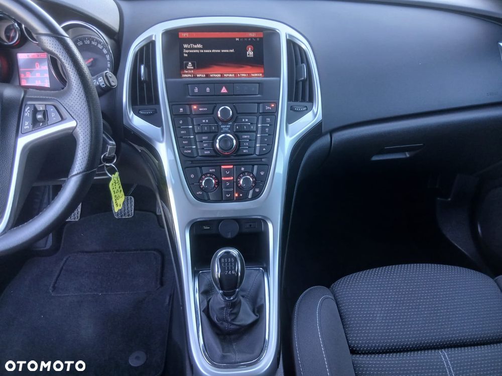 Opel Astra 1.4 Turbo Cosmo - 25