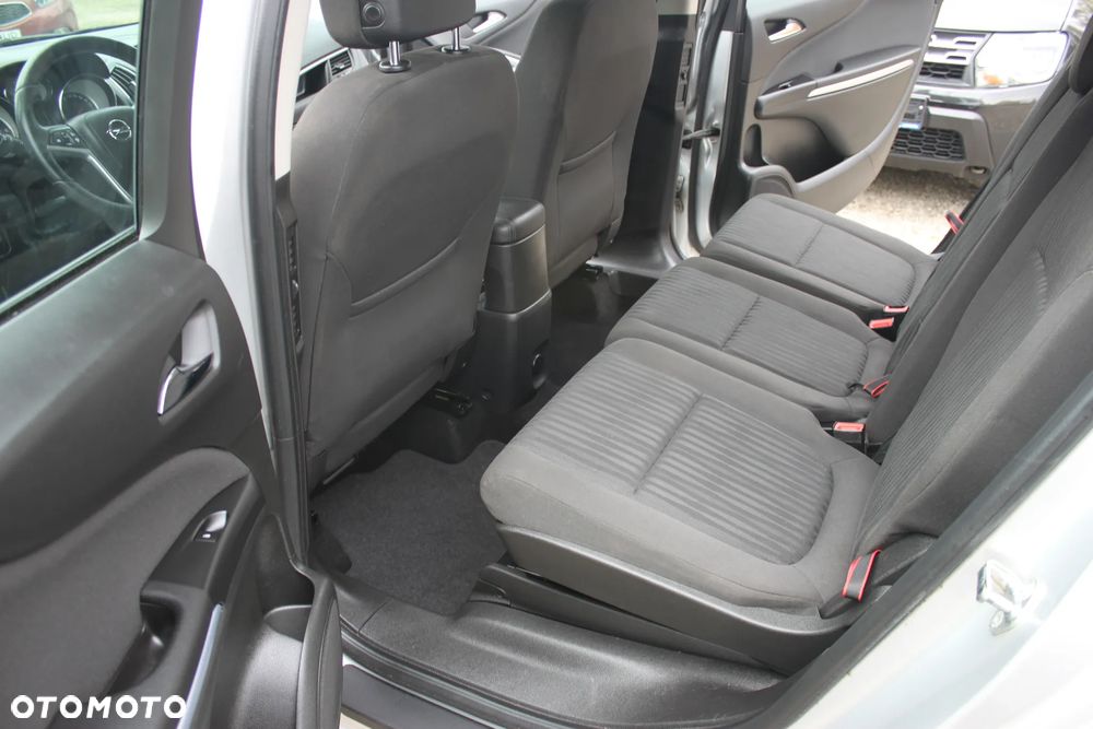 Opel Zafira - 14