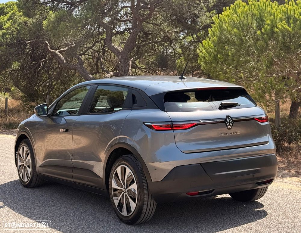 Renault Mégane E-Tech EV60 Evolution ER Autonomia Comfort CA7 - 6