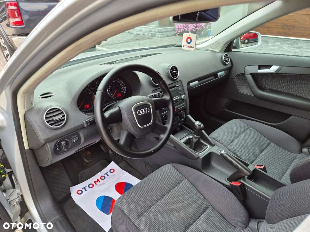 Audi A3 Sportback 1.6 Limited Edition - 16