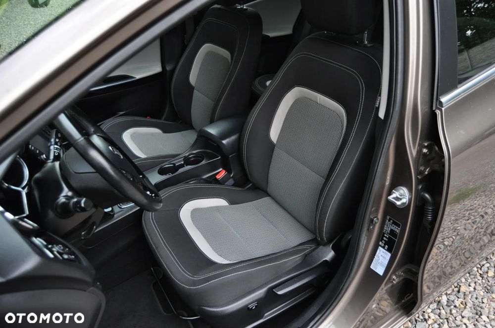 Kia Ceed 1.6 GDI ISG Dream-Team Edition - 8