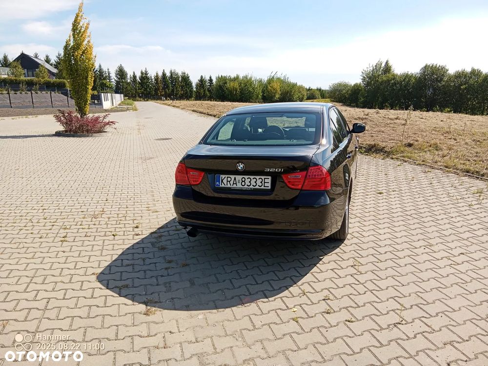 BMW Seria 3 320i - 6
