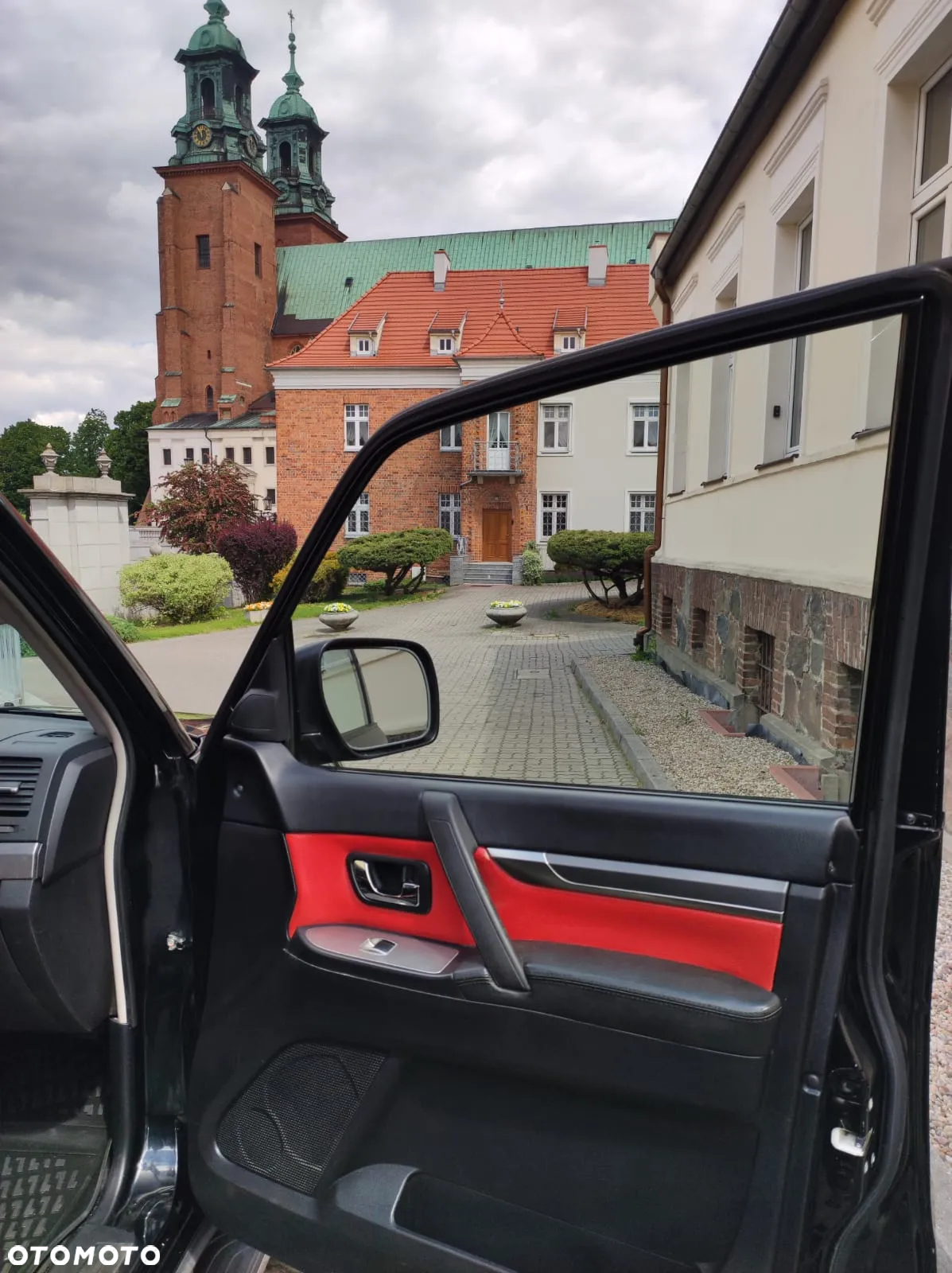 Mitsubishi Pajero 3.2 DI-D Automatik Edition 25 - 28