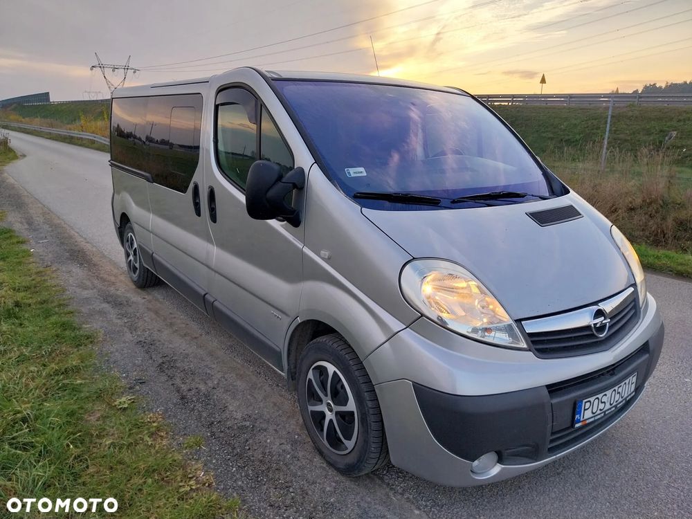 Opel Vivaro - 1