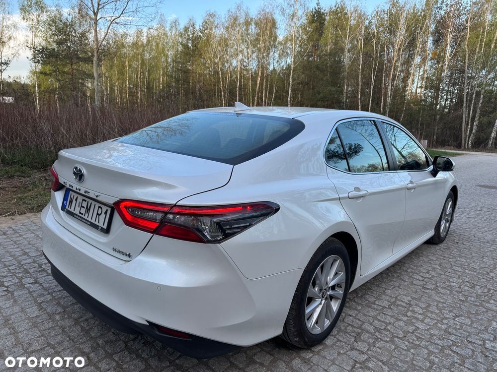 Toyota Camry 2.5 Hybrid Comfort CVT - 4