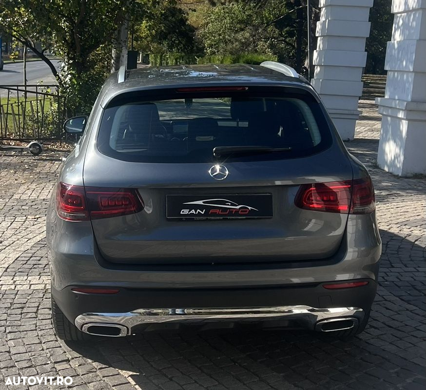 Mercedes-Benz GLC 220 d 4MATIC - 10