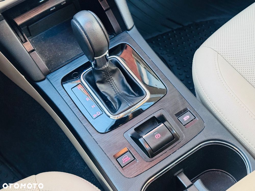 Subaru Outback 2.0D Exclusive Lineartronic - 33