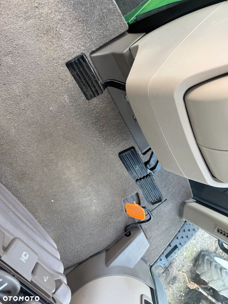 John Deere 7250R - 10