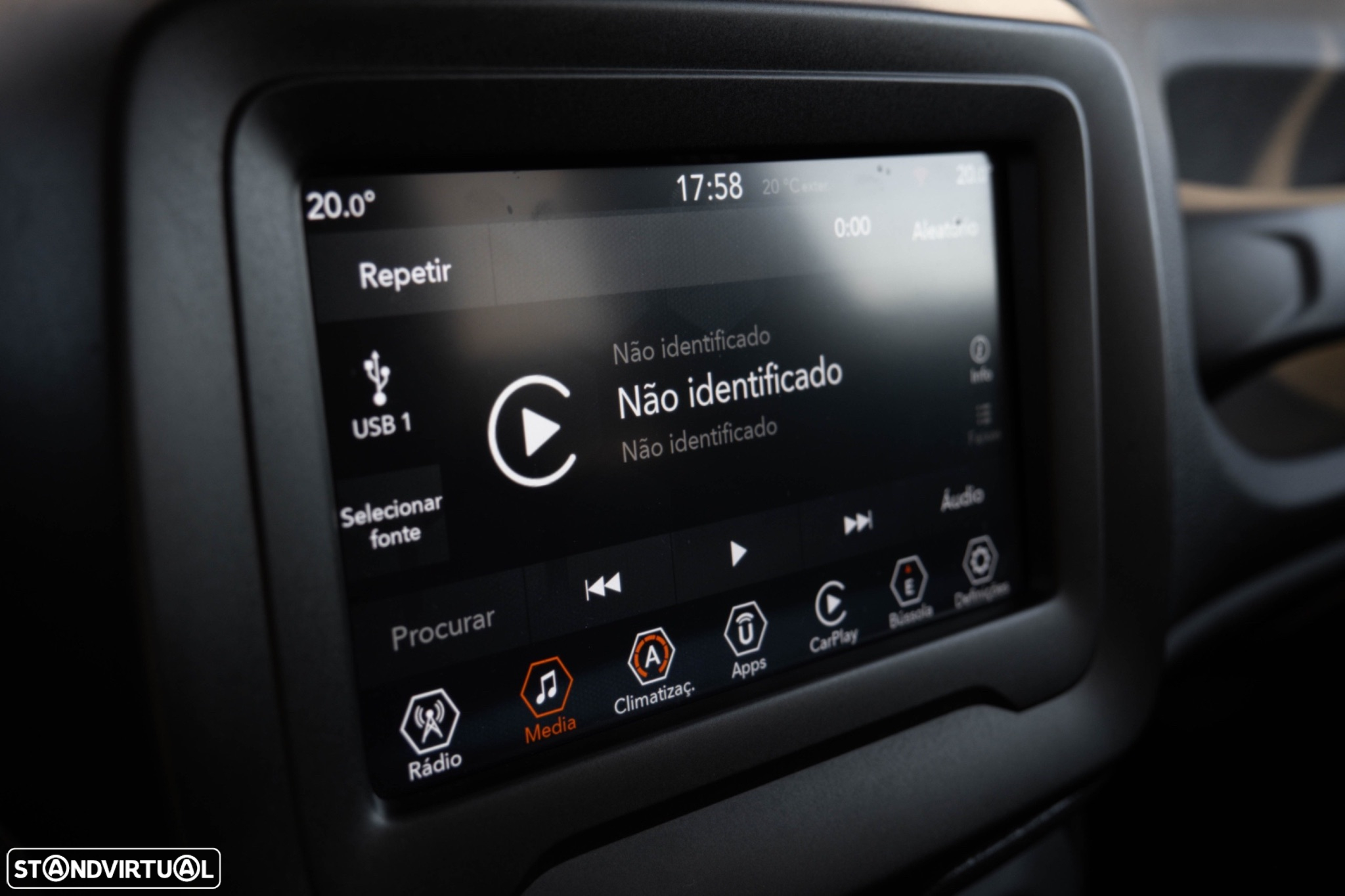 Jeep Renegade 1.3 T Orange Edition DCT - 34