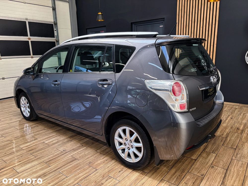 Toyota Verso 1.8 Premium 7os - 10