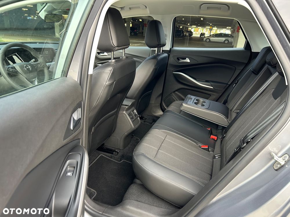 Opel Grandland X - 16