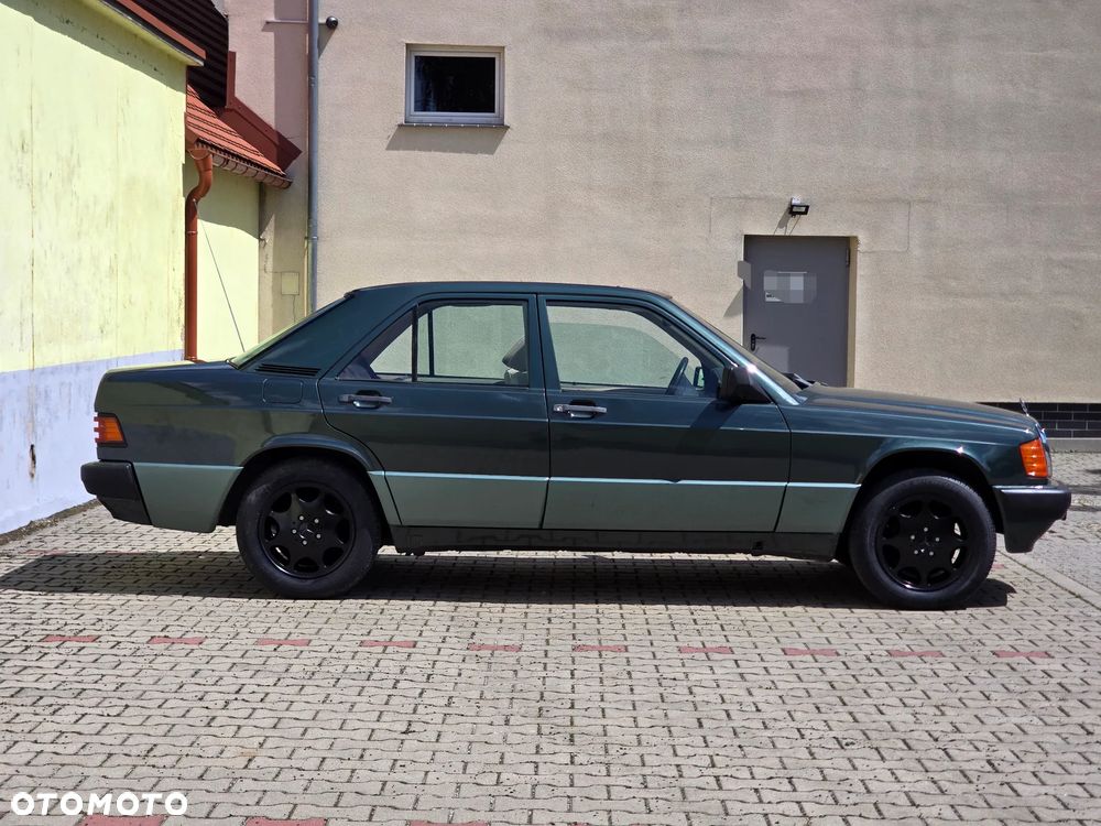 Mercedes-Benz W201 (190) - 16