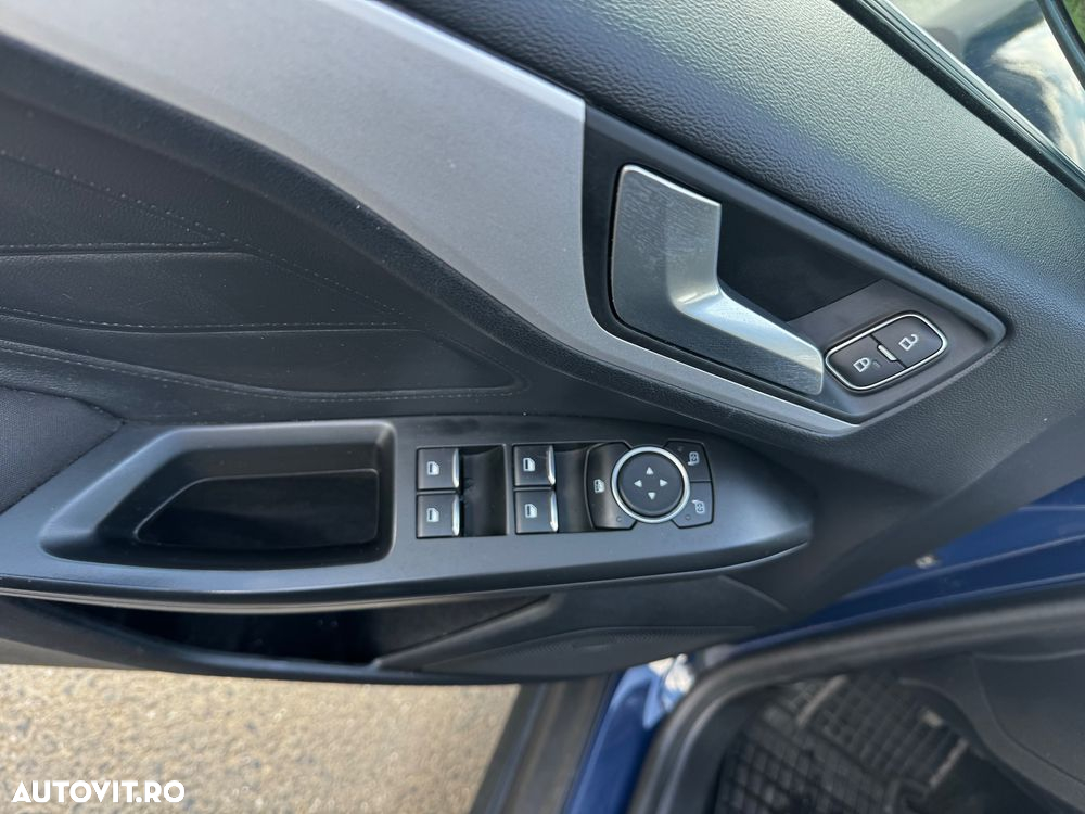 Ford Focus 1.5 EcoBlue Start-Stopp-System COOL&CONNECT DESIGN - 14