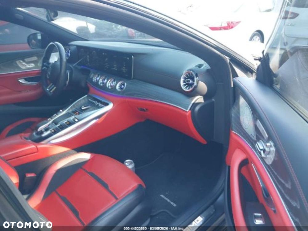 Mercedes-Benz AMG GT - 15