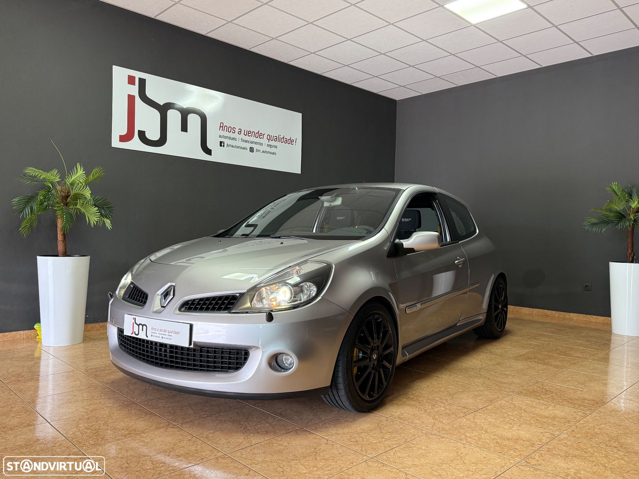 Renault Clio 2.0 16V Sport - 1