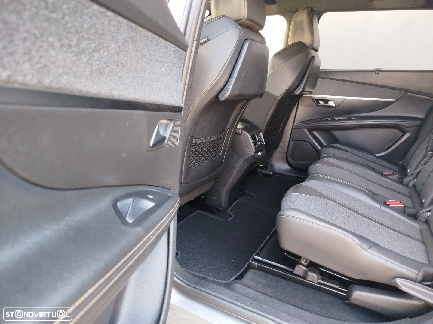 Peugeot 5008 1.2 PureTech GT Line EAT8 - 17