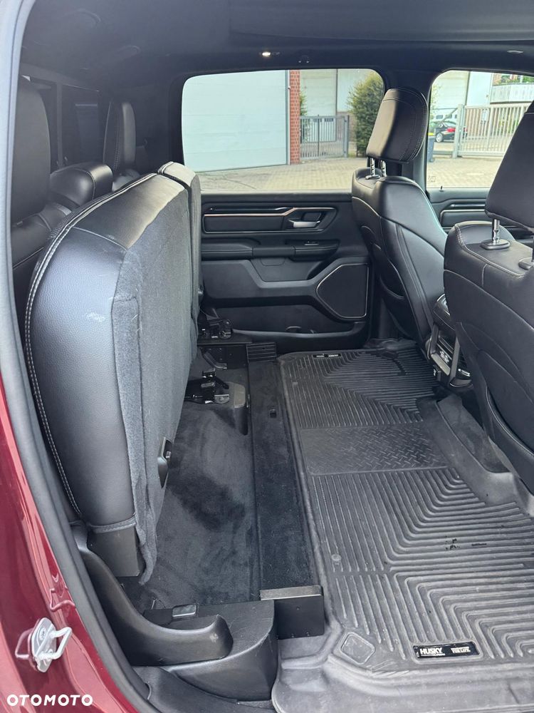 RAM 1500 Crew Cab Sport - 17