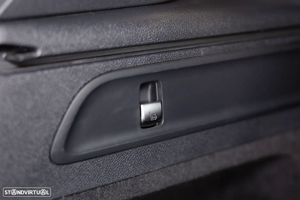 Mercedes-Benz GLC 300 de 4Matic - 17