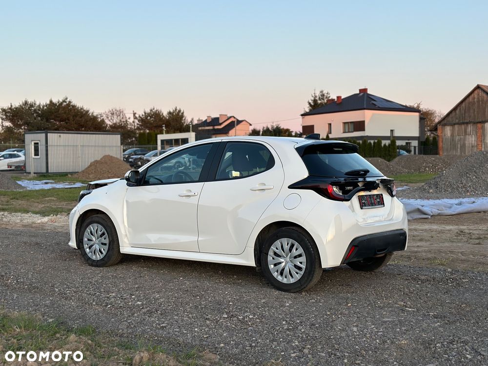 Toyota Yaris - 11
