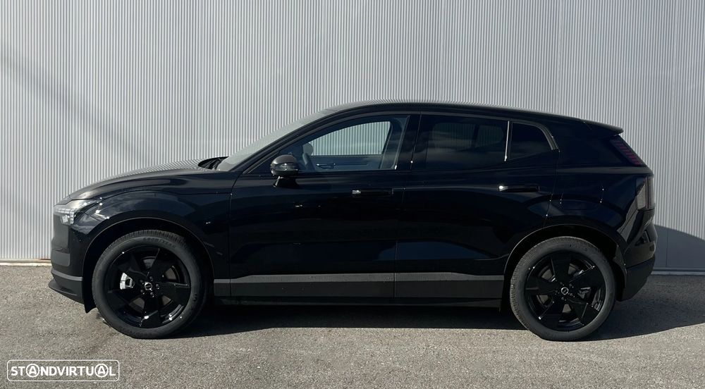 Volvo EX30 69 kWh Single Motor Extended Range Black Edition - 8