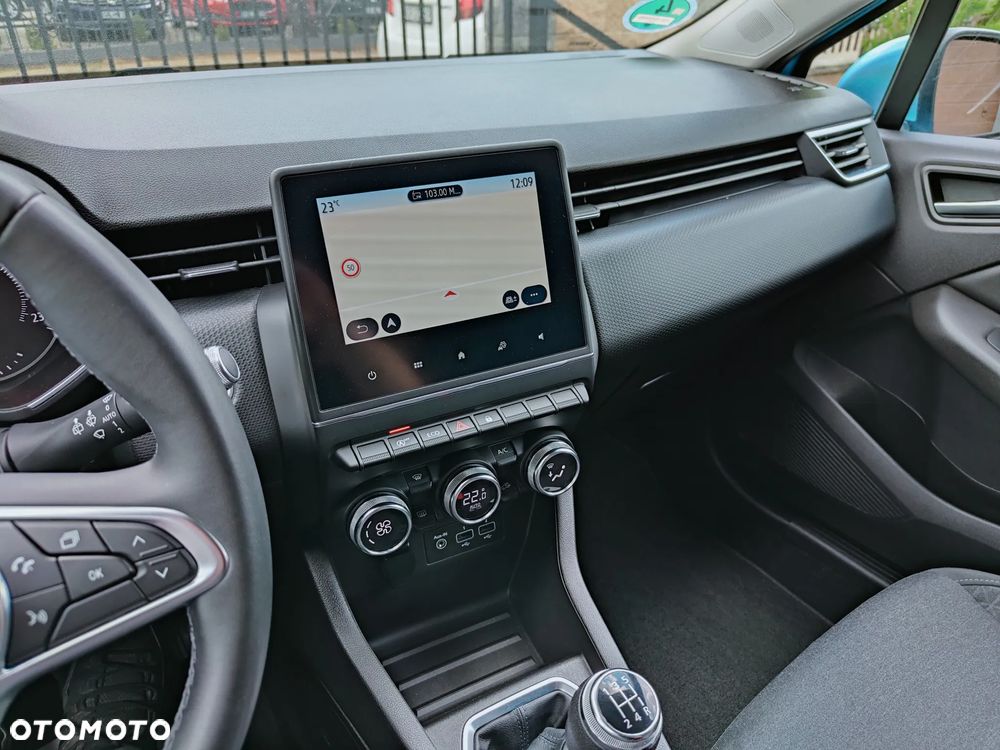 Renault Clio TCe 100 INTENS - 29