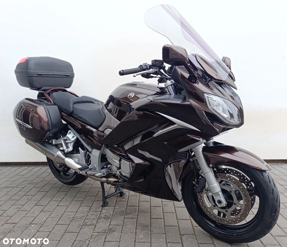 Yamaha FJR - 8