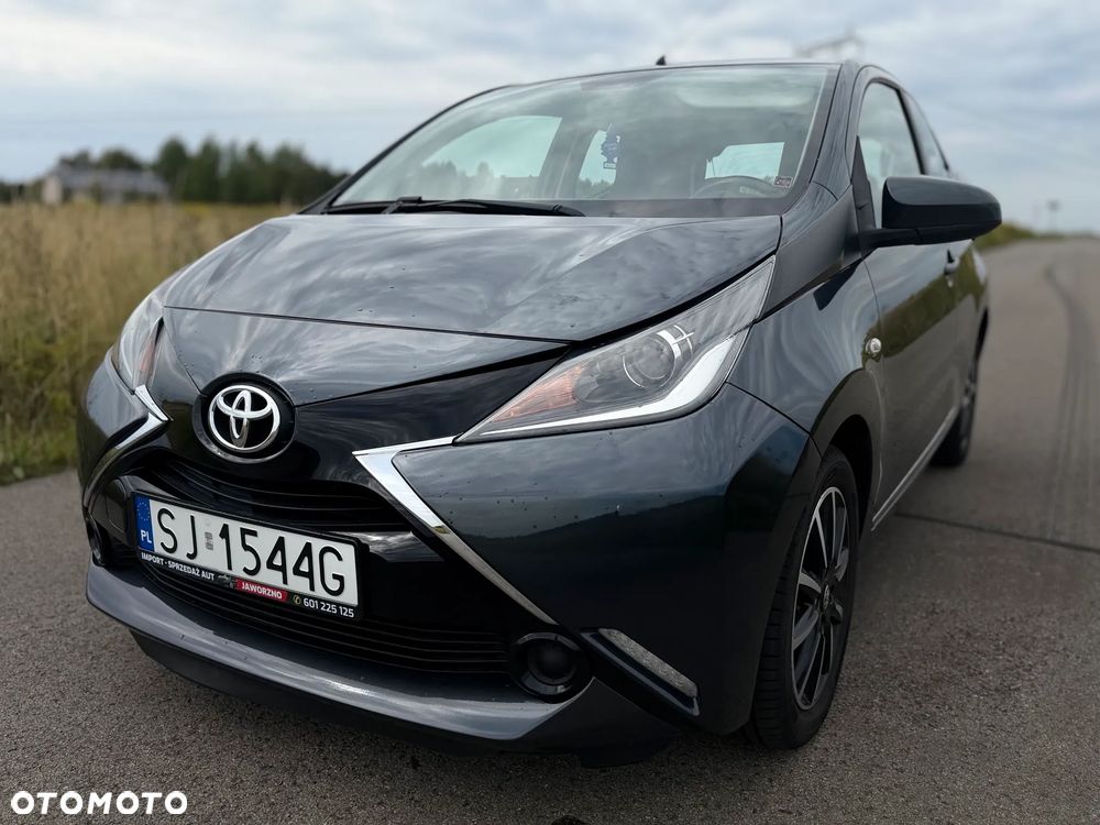 Toyota Aygo x-clusiv - 1