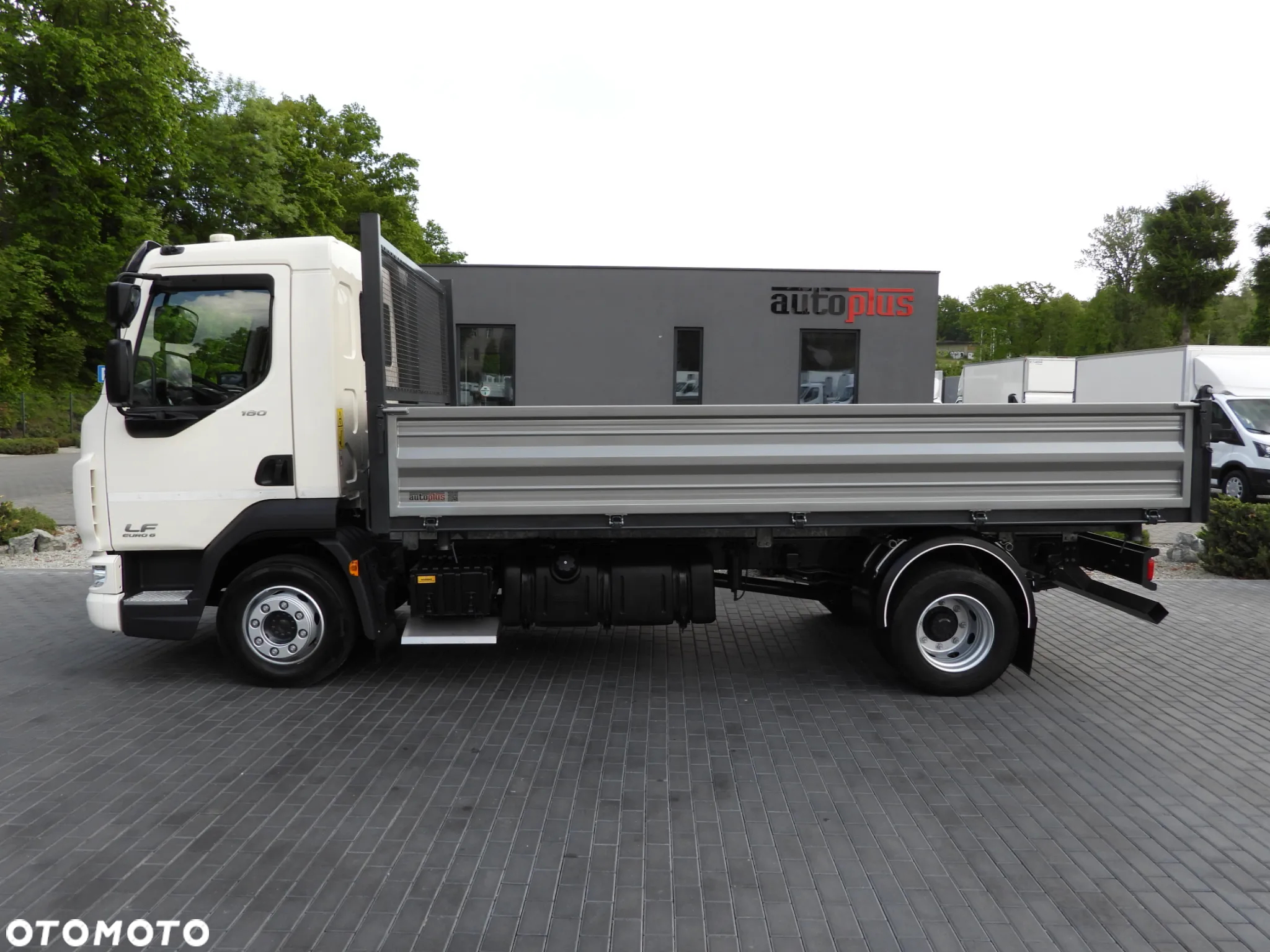 DAF LF 180 WYWROTKA TRÓJSTRONNA TEMPOMAT LEDY AUTOMAT BLIŹNIACZE KOŁA KLIMATYZACJA 180KM [ 435885 ] - 11