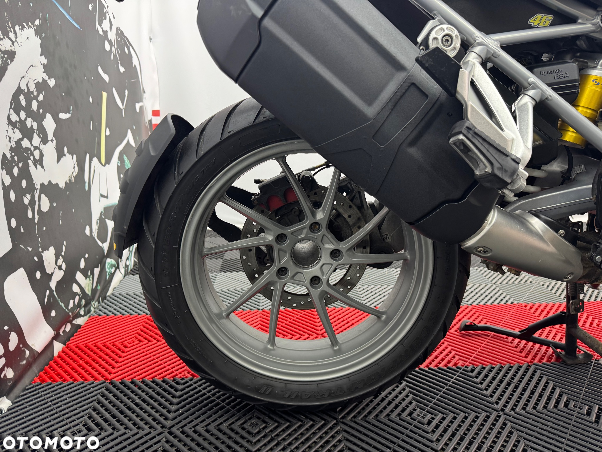 BMW R - 33