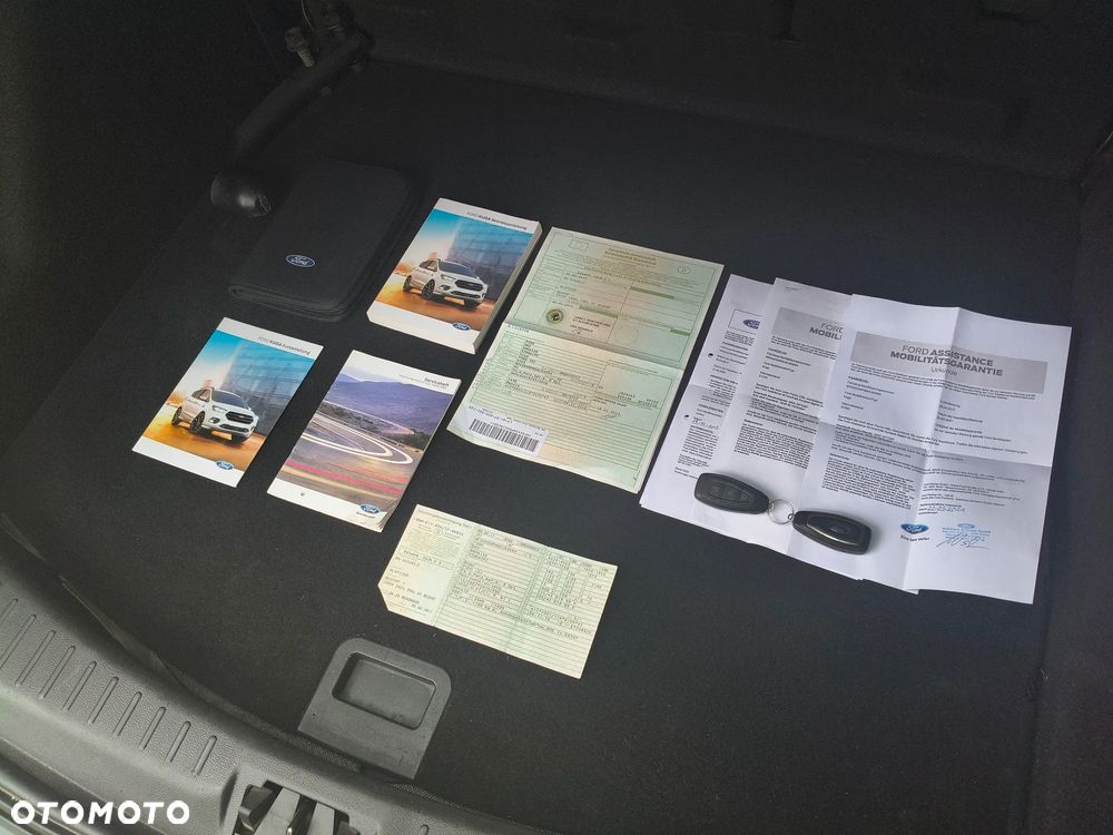 Ford Kuga 1.5 EcoBoost 2x4 Business Edition - 40