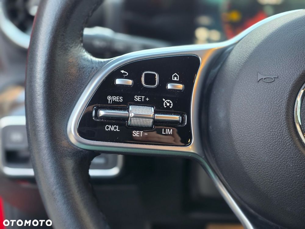 Mercedes-Benz Klasa A 180 7G-DCT - 16