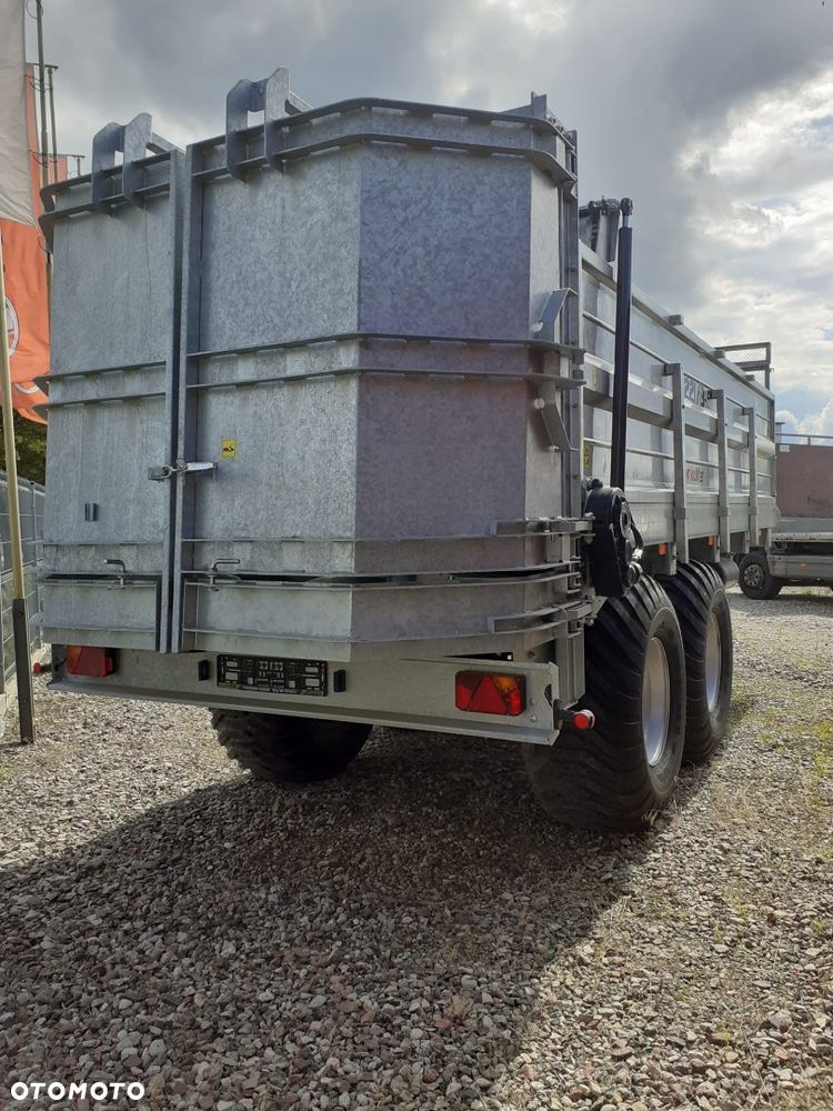 Cynkomet Rozrzutnik obornika Cynkomet N221/3-8 4AVS - 2
