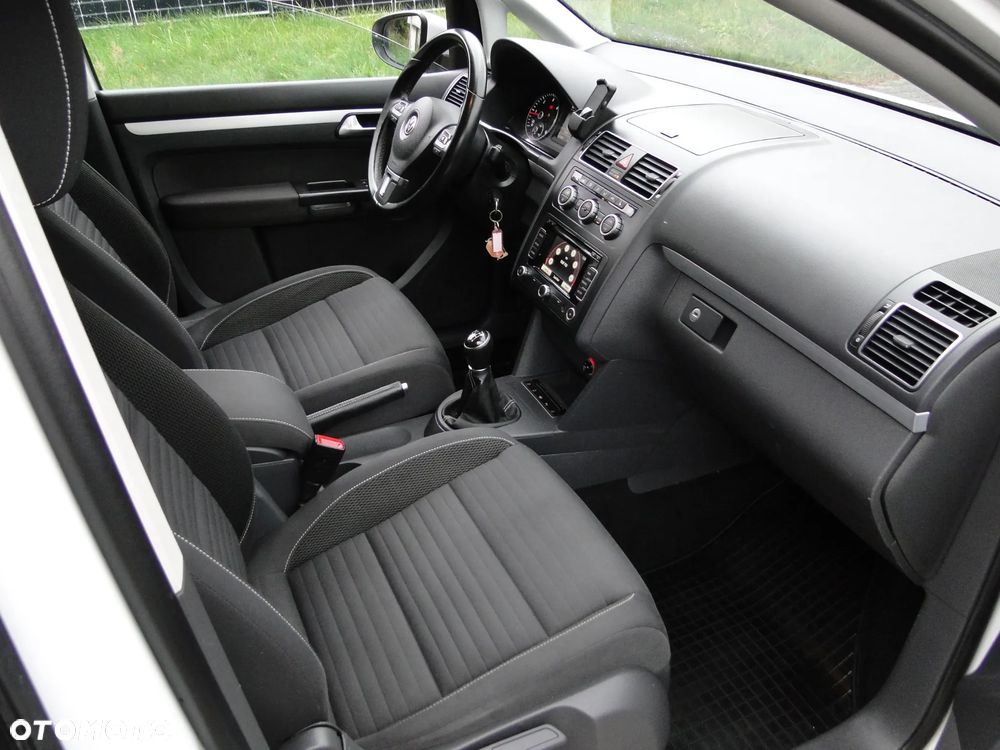 Volkswagen Touran 1.6 TDI DPF BlueMotion Technology Cup - 20