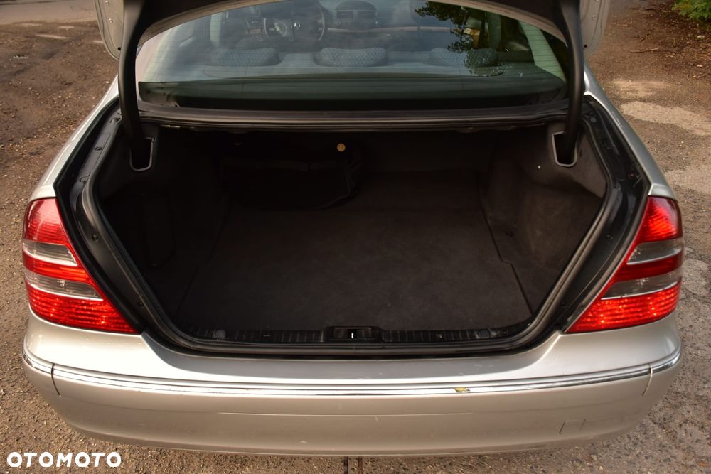 Mercedes-Benz Klasa E 270 CDI Elegance - 3