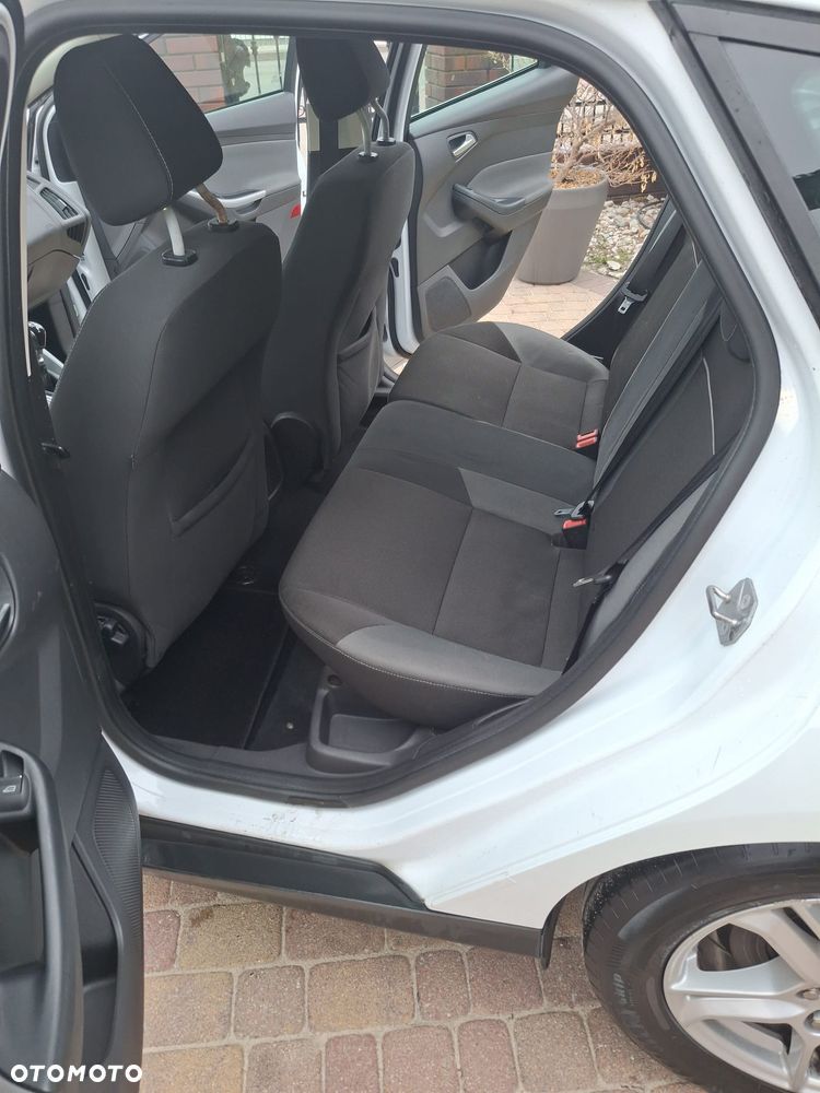 Ford Focus 1.6 TDCi Ambiente - 12