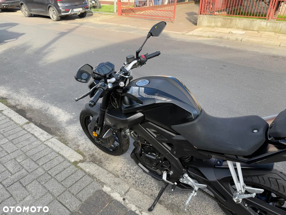 Yamaha MT - 9